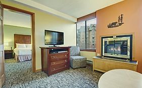 Mountain Side Hotel Whistler By Executive